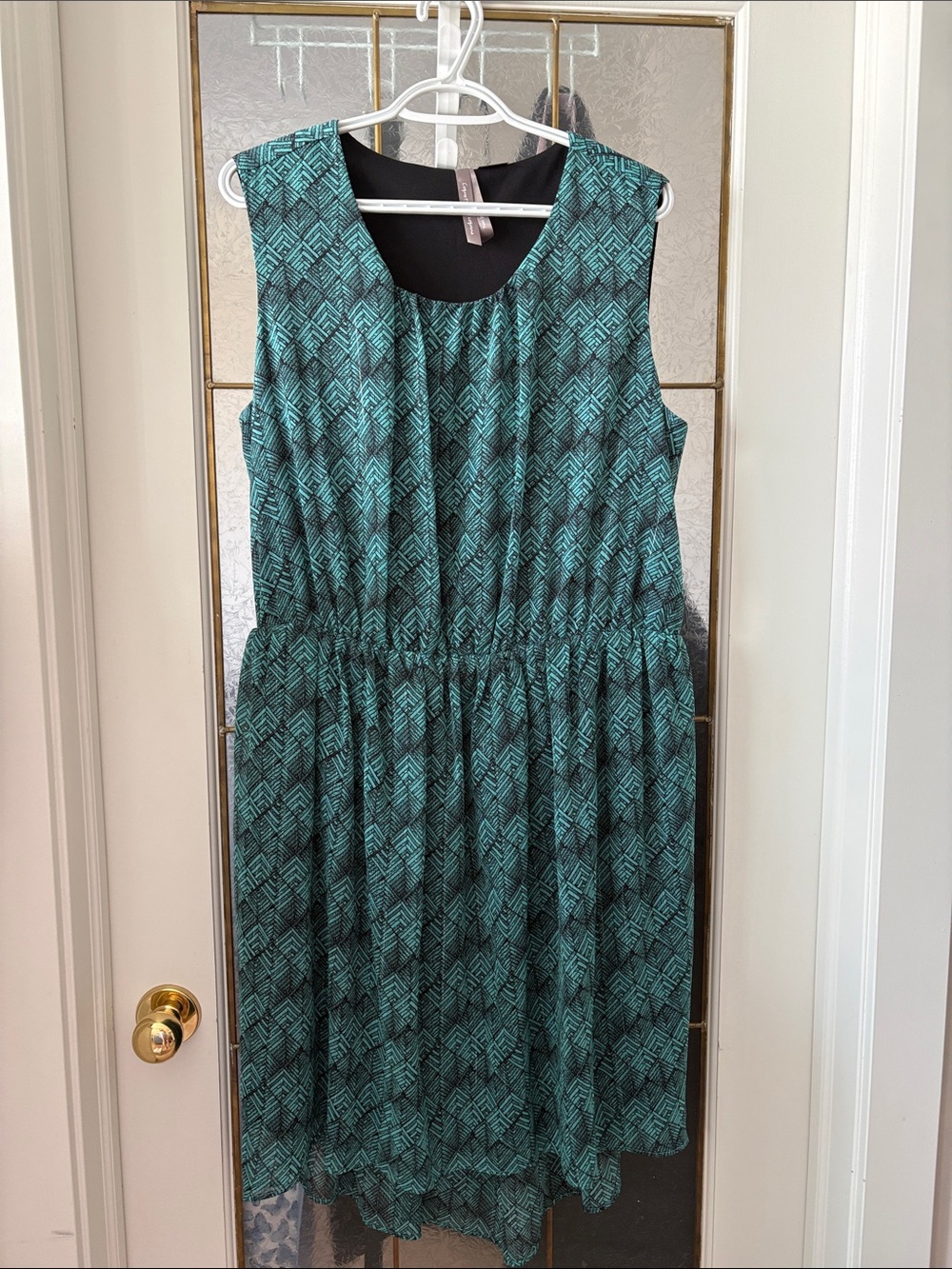 Sleeveless Patterned Dress